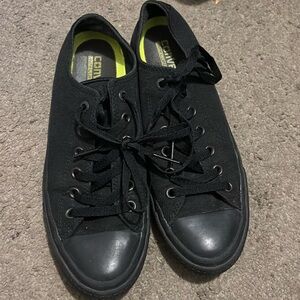 Black converse